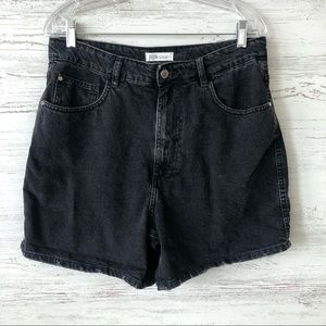 ZARA TRF High Rise Mom Denim Shorts Black 10